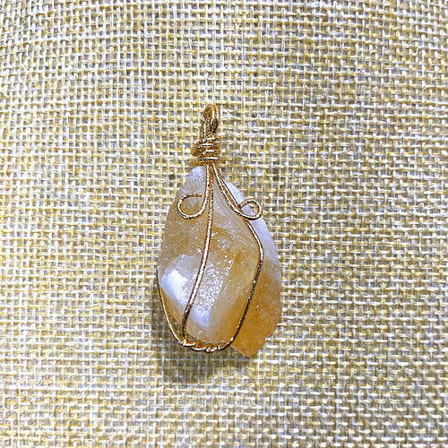 Natural Stone Pendant Necklace Quartz irregular Crystal Gold Plated